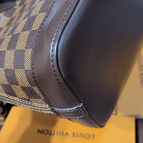 Louis Vuitton Alma PM Damier Bag - Picture 9 of 15